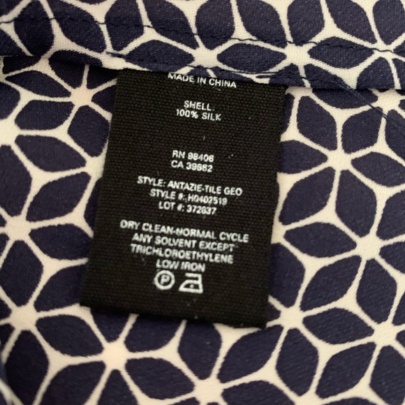 Theory 100% Silk Loose Fitting Black and White Blouse Size L - Picture 7 of 7